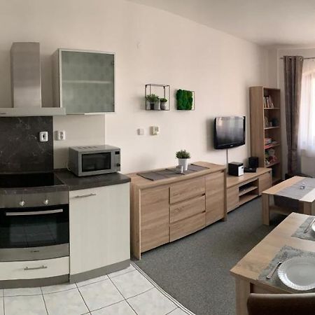 Cosy Apartment In An Excellent Location Vel'ka Lomnica Eksteriør billede